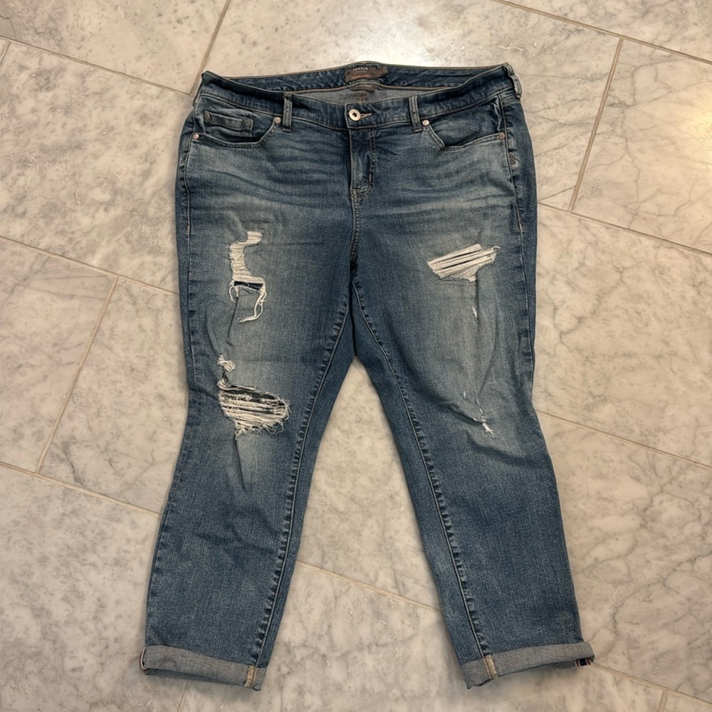 Torrid distressed boyfriend straight jeans